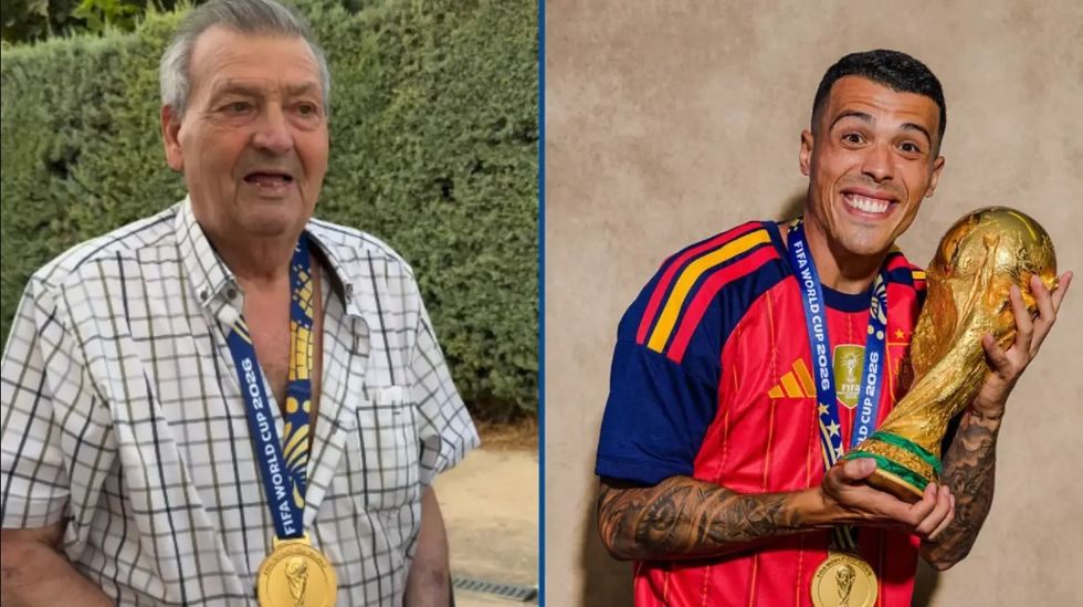Pedro Porro përmbushi një premtim të fëmijërisë, i dha gjyshit të tij medaljen e arit të Kampionatit Botëror