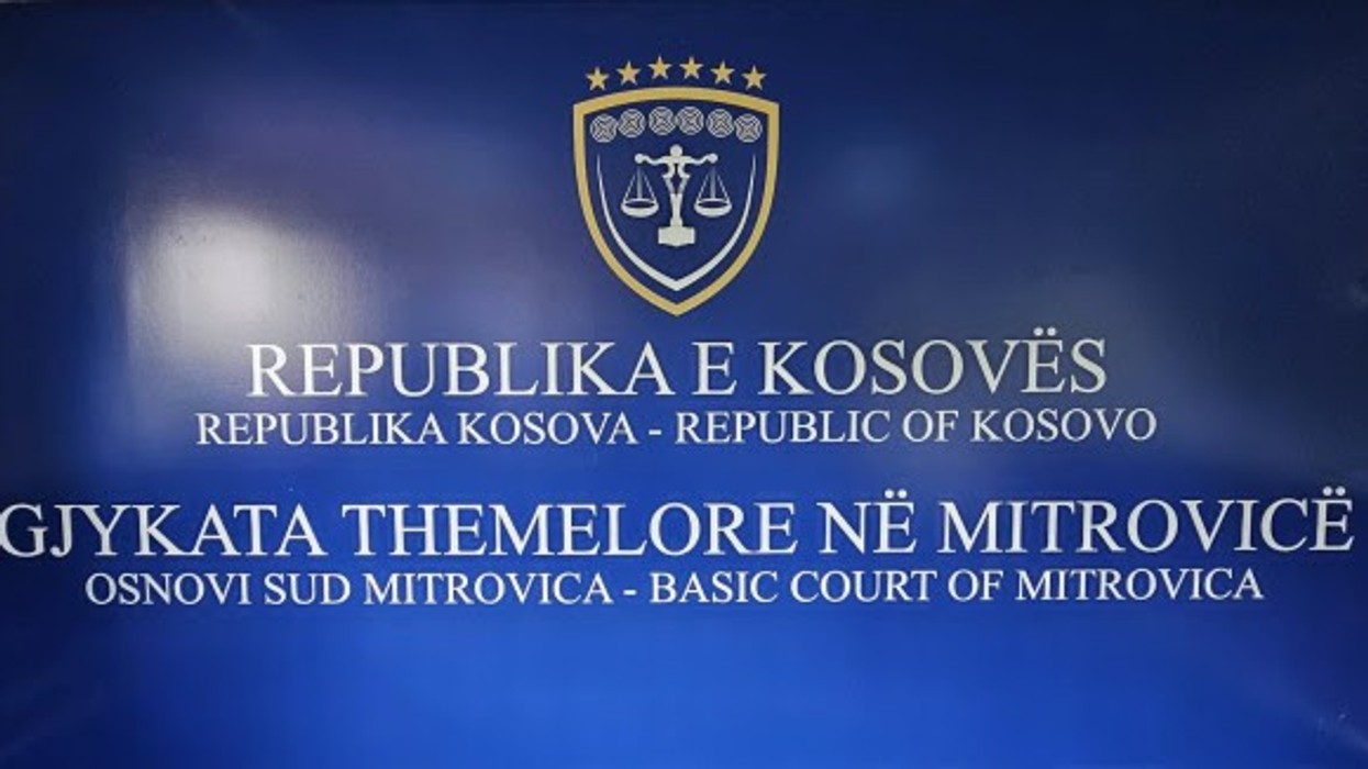 Një muaj paraburgim për të dyshuarin në Mitrovicë, tentoi ta vriste me thikë një person