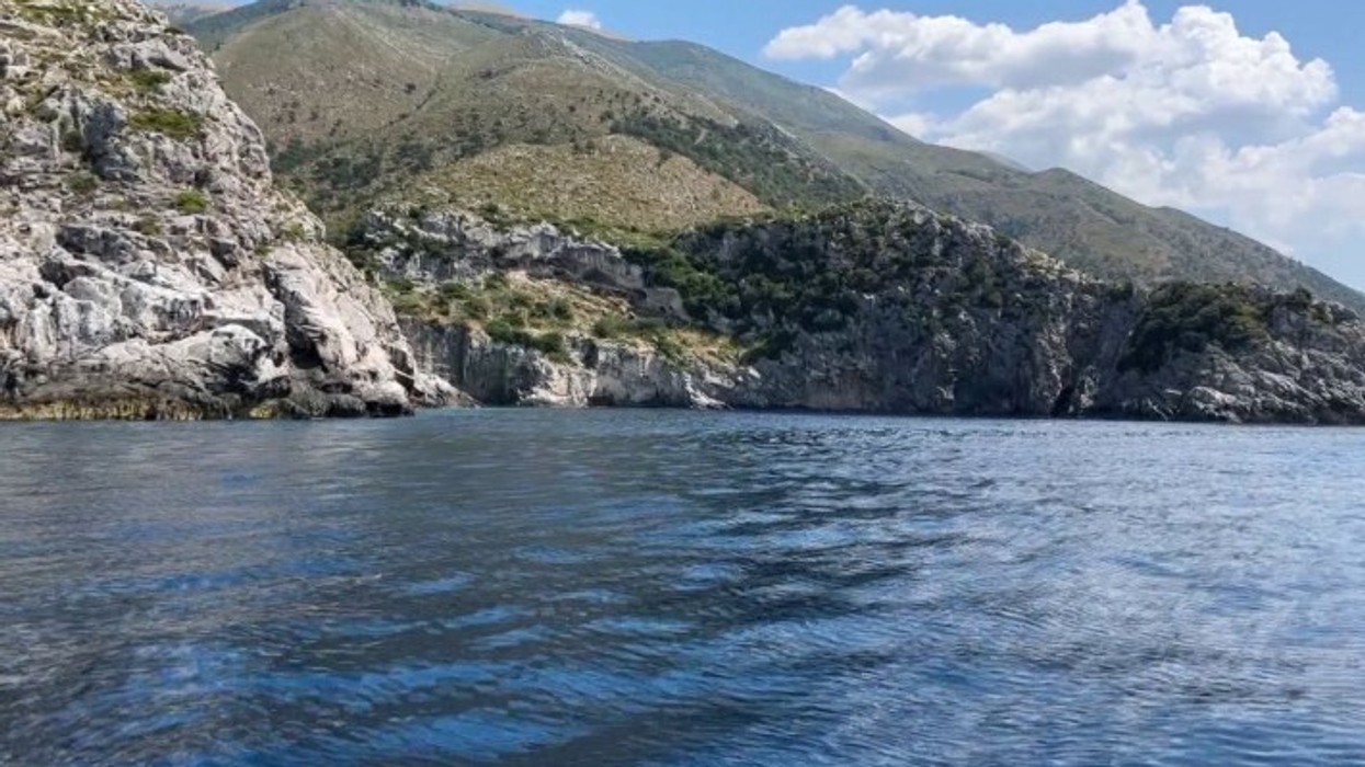 Po lundronte në Gadishullin e Karaburunit, 32 vjeçari pëson lëndime të rënda nga helika e skafit