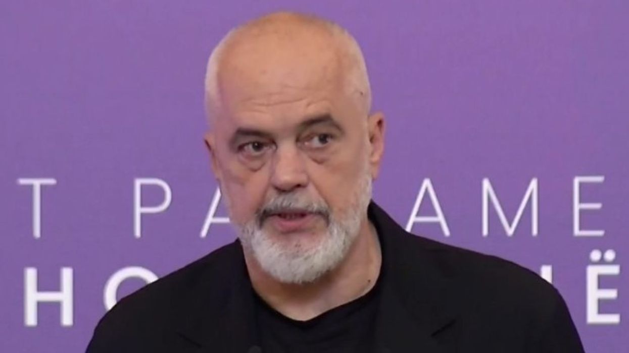 Rama: Në bulevard nuk ishte një protestë, por një pasqyrë që shoqëria na e vuri përpara për të parë vetveten Rama: Në bulevard nuk ishte një protestë, por një pasqyrë që shoqëria na e vuri përpara për të parë vetveten