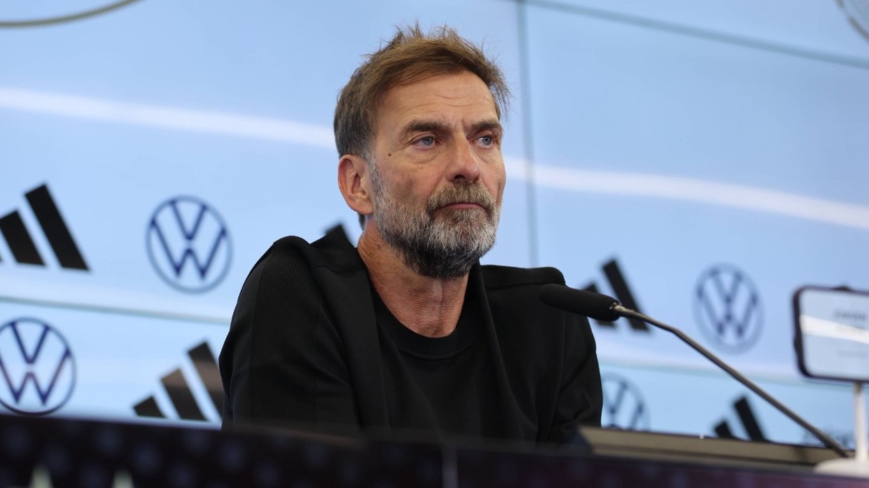 Klopp kërcënoi gazetarët: Nëse më prekni familjen, do të jap dorëheqjen menjëherë