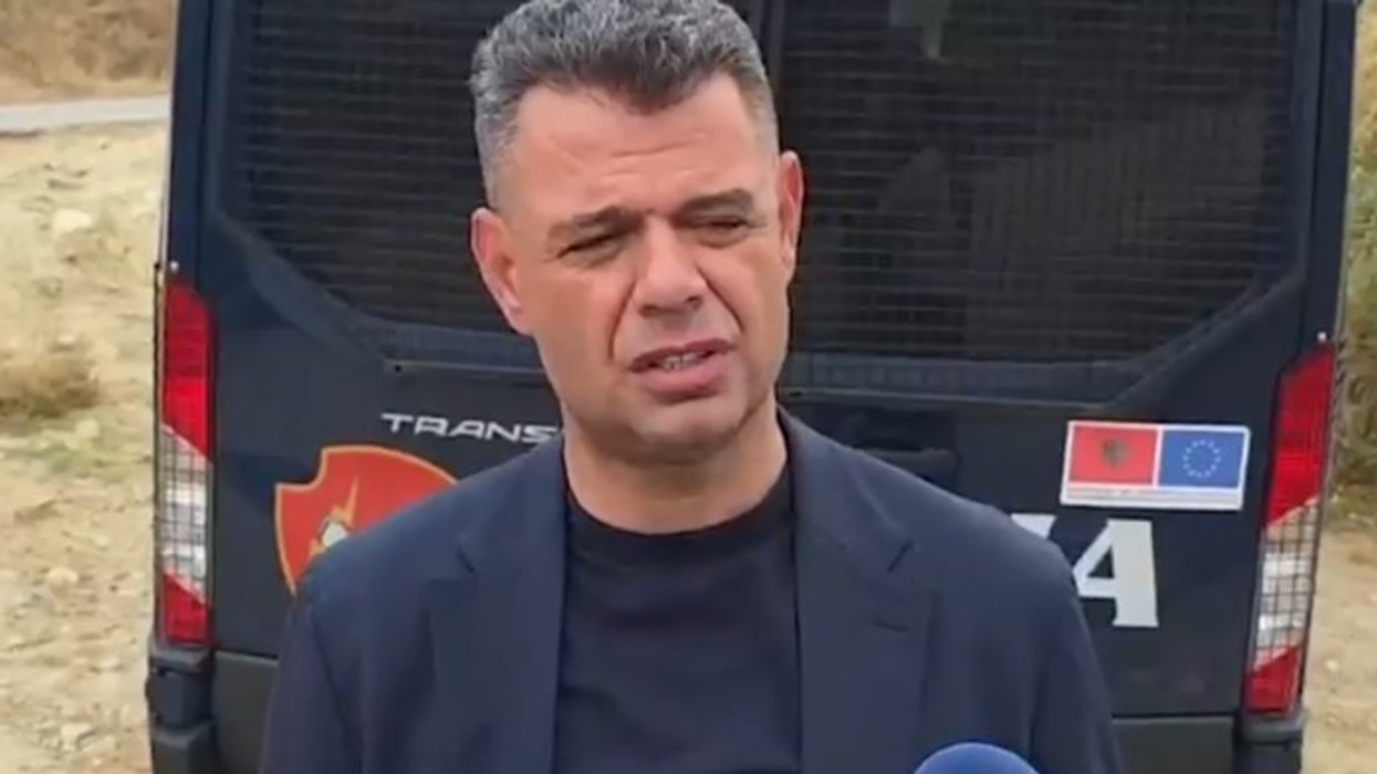 Vrasja në Roskovec, drejtori i policisë në Fier: Autori nuk pranon të dorëzohet, u bë i mundur lirimi i vajzës