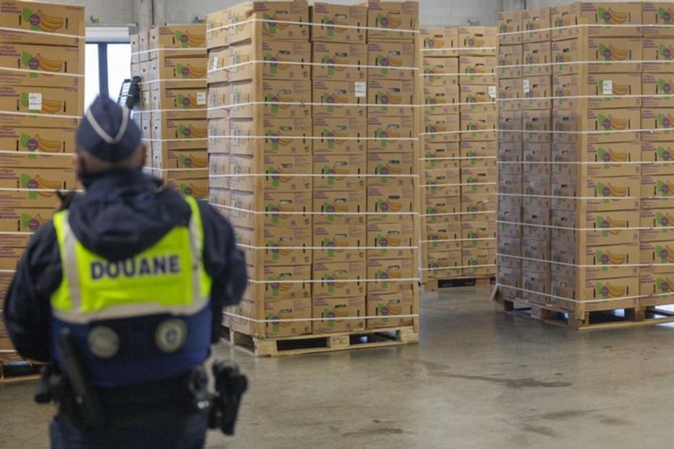 Canada legalizes cannabis, gangs are shipping it massively to Europe