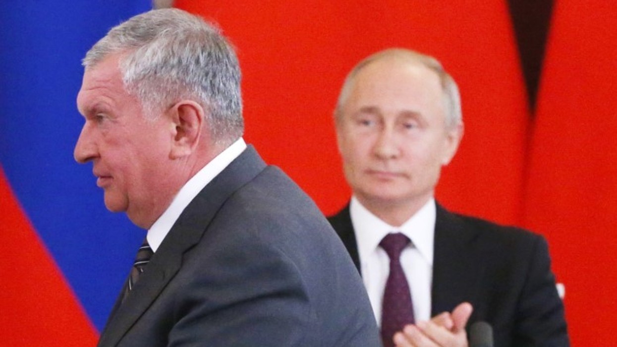 Rusët po varfërohen, oligarkët po pasurohen