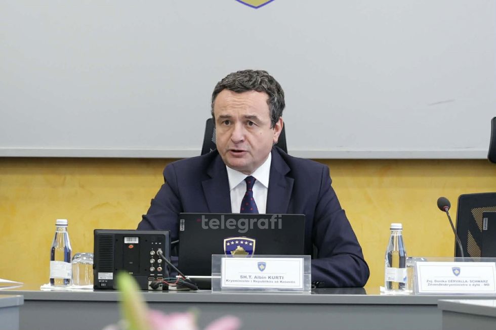 Kurti i bën thirrje Policisë së Kosovës për shtim të sigurisë në komunikacion