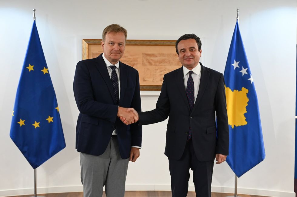 Sorensen në Kosovë, diskuton me Kurtin për dialogun dhe kthimin e gjyqtarëve serbë në institucione