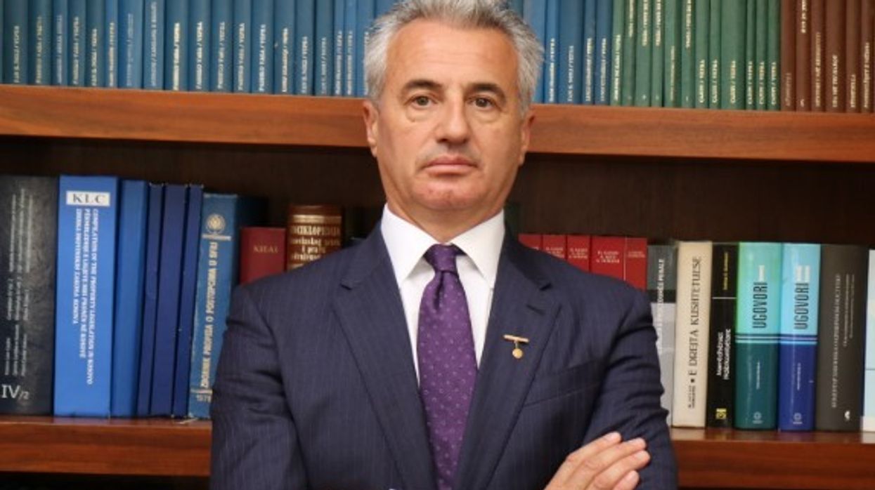 Koci njofton, është liruar i riu nga Kosova që u ndal nga autoritet serbe në Horgosh Koci njofton, është liruar i riu nga Kosova që u ndal nga autoritet serbe në Horgosh