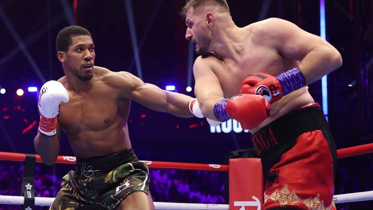 “Më falni të gjithë, nuk ju bëra krenar”, Kristian Prenga reagon pas humbjes nga Anthony Joshua