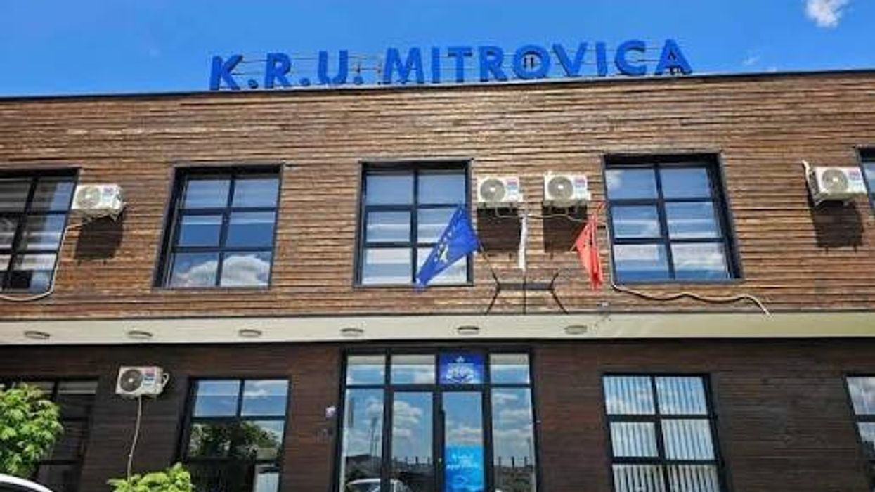 Punime në rrjetin e ujësjellësit dhe kanalizimit në Mitrovicë, paralajmërohen ndërprerje të përkohshme të ujit Punime në rrjetin e ujësjellësit dhe kanalizimit në Mitrovicë, paralajmërohen ndërprerje të përkohshme të ujit
