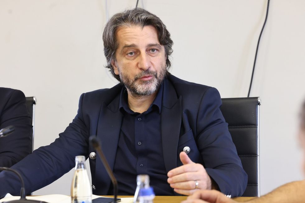 Rama ndërpret marrëveshjen me BIRN-in e Jeta Xharrës për shfrytëzimin e hapësirës publike në Grand Hotel