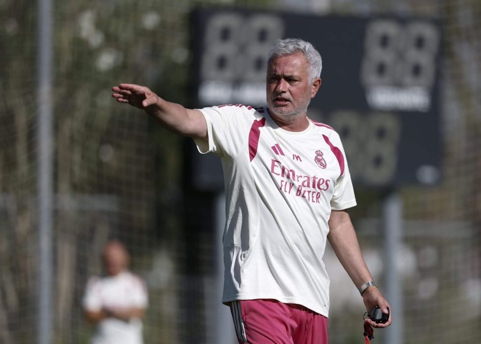 Mourinho zgjedh lojtarin që e do te Real Madridi për ta përforcuar vijën e mbrojtjes