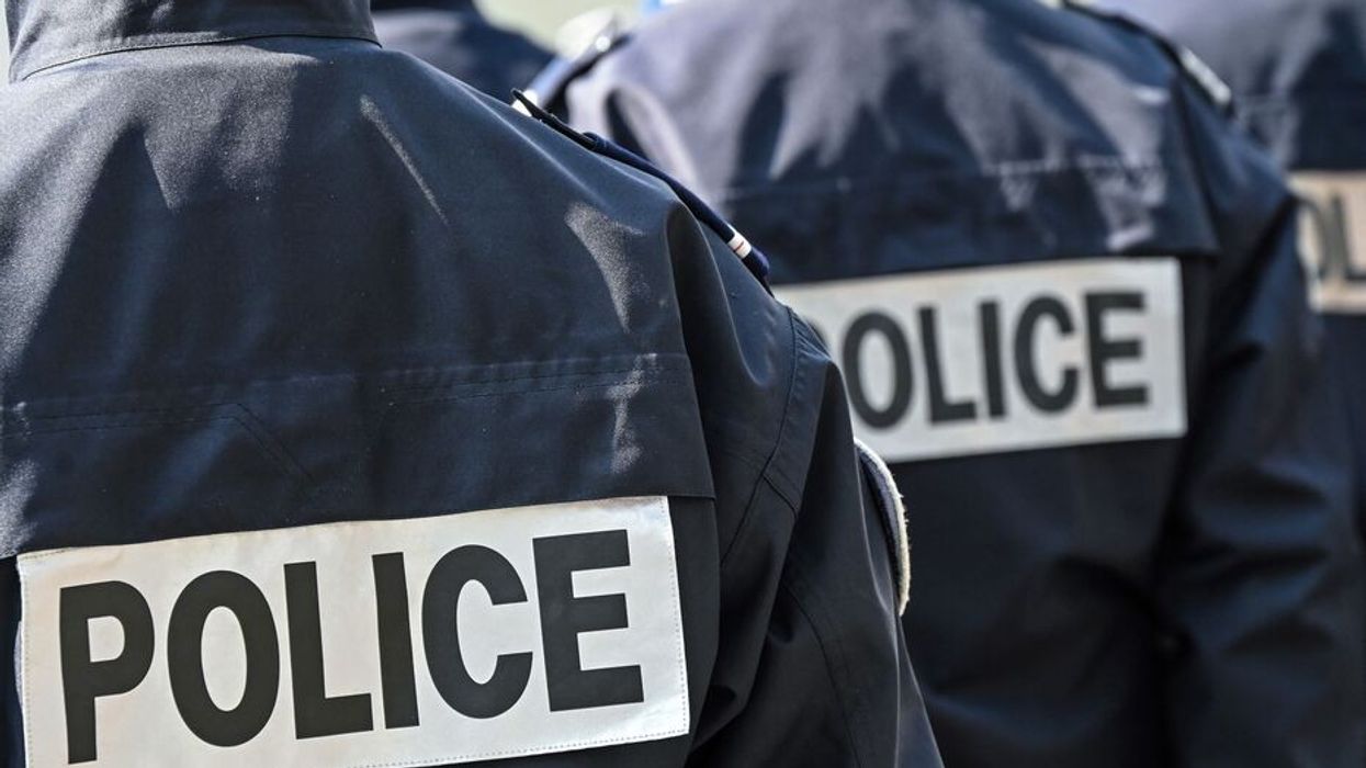 Pesë trupa foshnjesh u gjetën në kuti në shtëpinë e një çifti në Francë Pesë trupa foshnjesh u gjetën në kuti në shtëpinë e një çifti në Francë