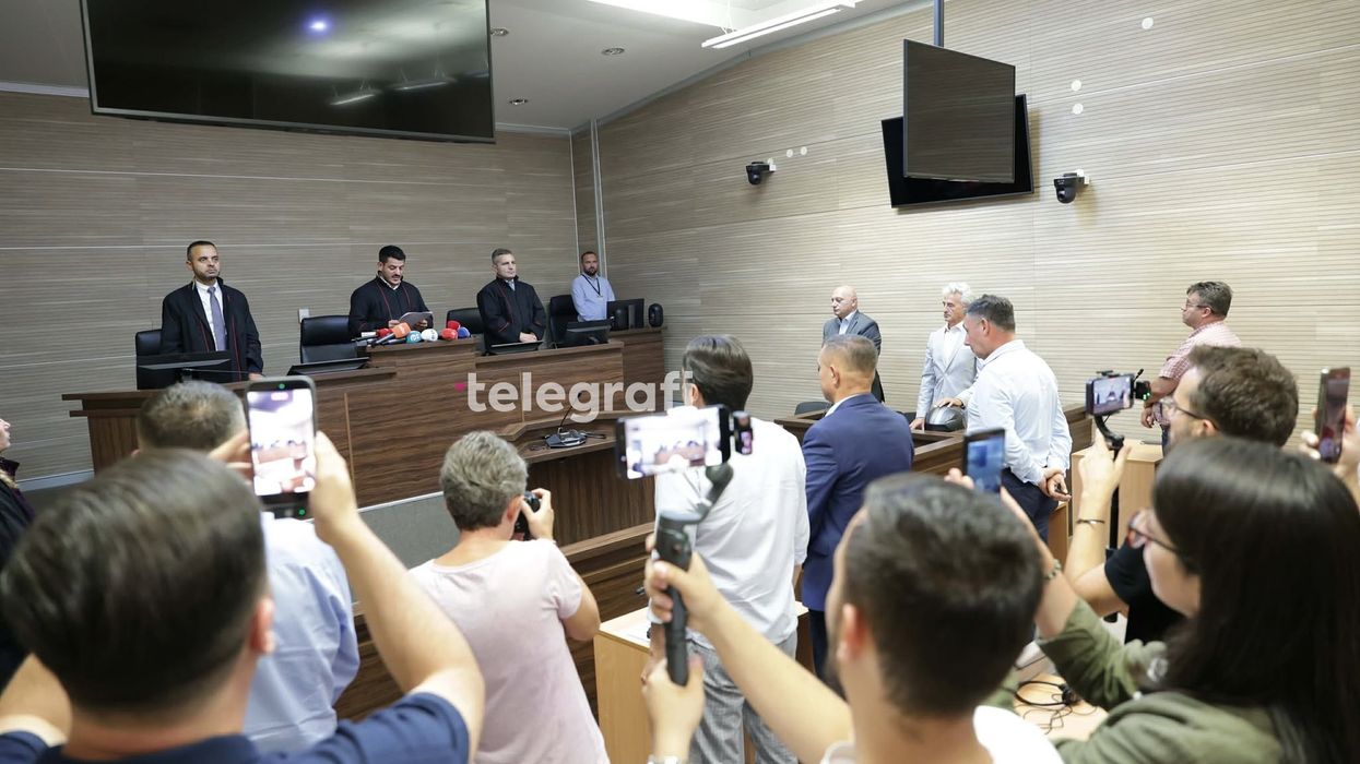 Vendimi për rastin “Drenica 1”, Sami Lushtaku dhe shtatë të tjerë shpallen të pafajshëm Vendimi për rastin “Drenica 1”, Sami Lushtaku dhe shtatë të tjerë shpallen të pafajshëm