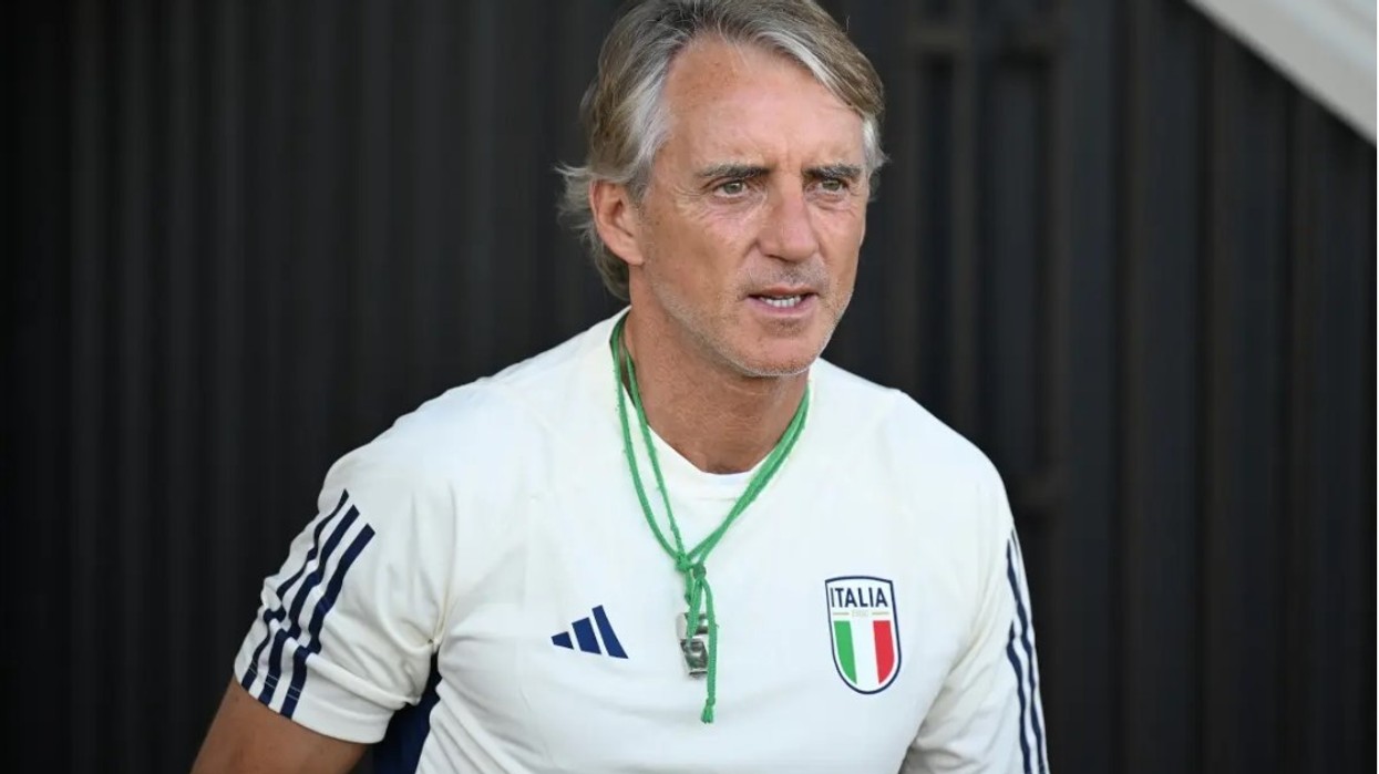 Zyrtare: Roberto Mancini emërohet trajner i Italisë