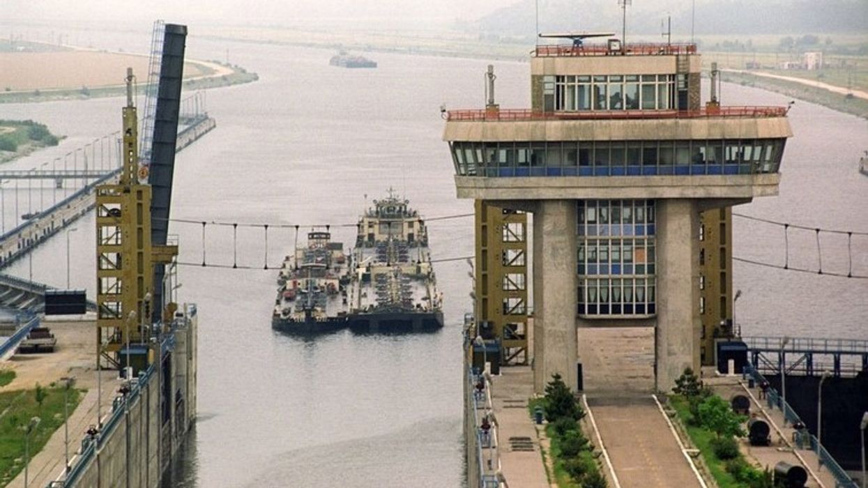 Danubi në minimum historik, Rumania fik një reaktor bërthamor Danubi në minimum historik, Rumania fik një reaktor bërthamor