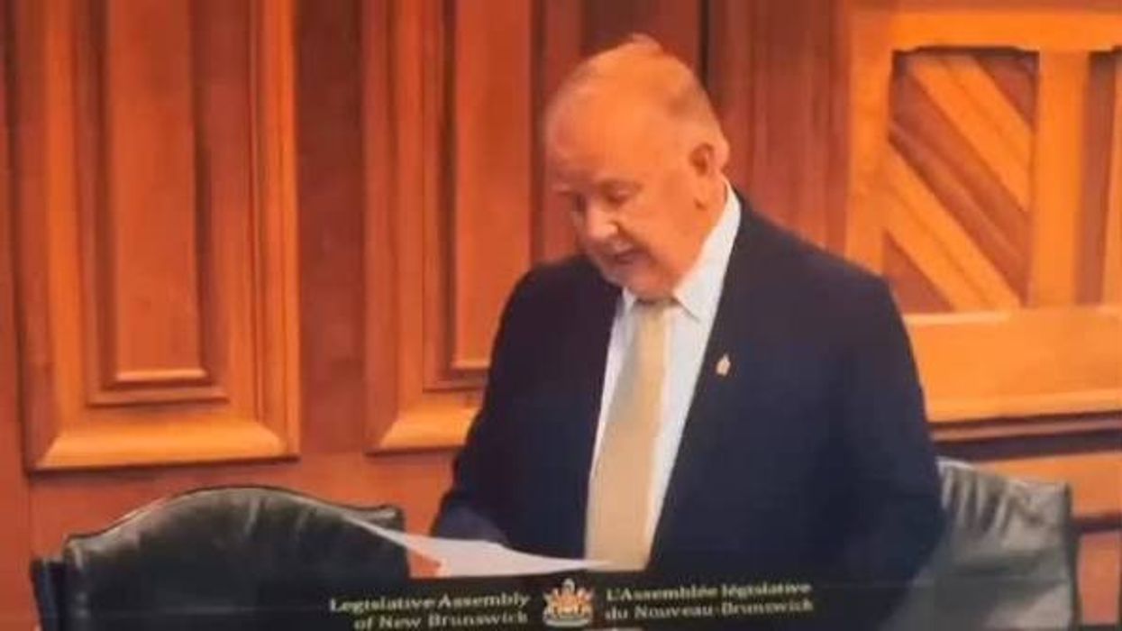 Politikani kanadez lexon gabimisht udhëzimin e AI-së gjatë fjalimit në parlament Politikani kanadez lexon gabimisht udhëzimin e AI-së gjatë fjalimit në parlament