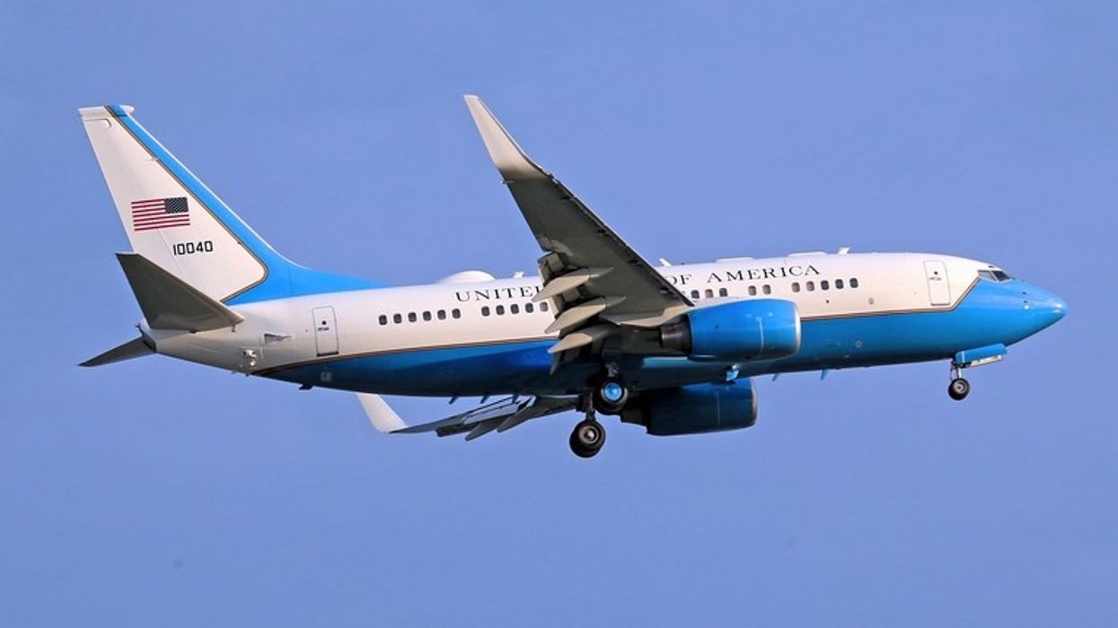 Aeroplani i ri presidencial amerikan do të kushtojë miliarda dollarë Aeroplani i ri presidencial amerikan do të kushtojë miliarda dollarë