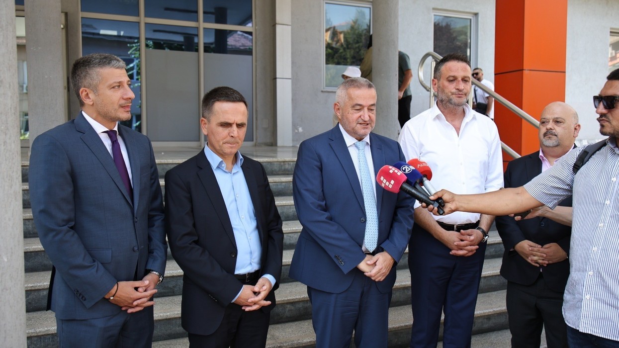 Investim prej 74 milionë euro në Spitalin e Tetovës, Kasami dhe Klekovski: Projekti më i rëndësishëm për qytetarët e Pollogut