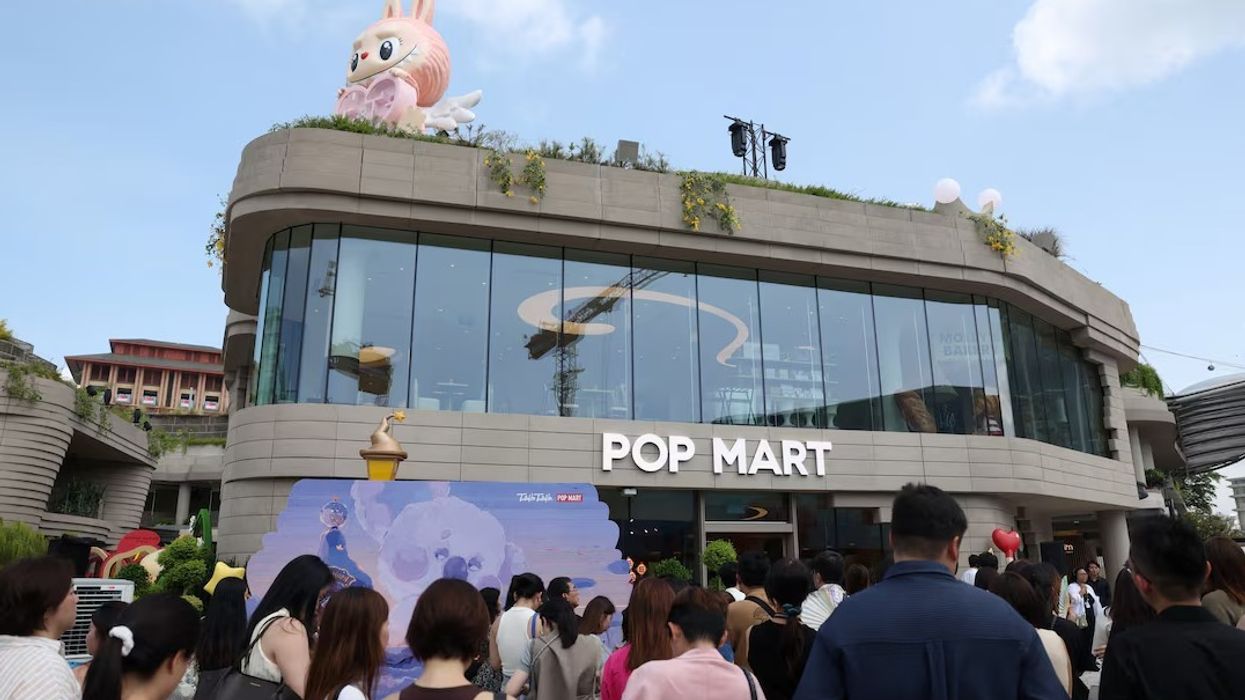 Labubu shndërrohet në ëmbëlsirë – Pop Mart hap furrën e parë ndërkombëtare në Singapor Labubu shndërrohet në ëmbëlsirë – Pop Mart hap furrën e parë ndërkombëtare në Singapor