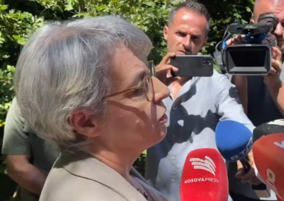 Gërvalla viziton lokacionin e gërmimeve në Kalludër: Nuk është koha për spekulime, presim rezultate konkrete