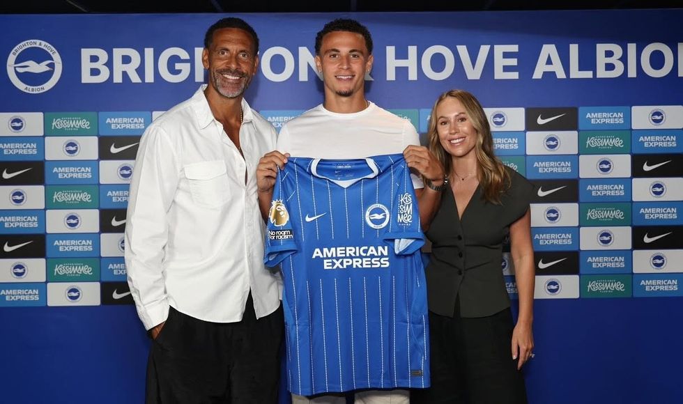 Djali i Rio Ferdinand nënshkruan kontratën e parë profesionale me klubin e njohur anglez