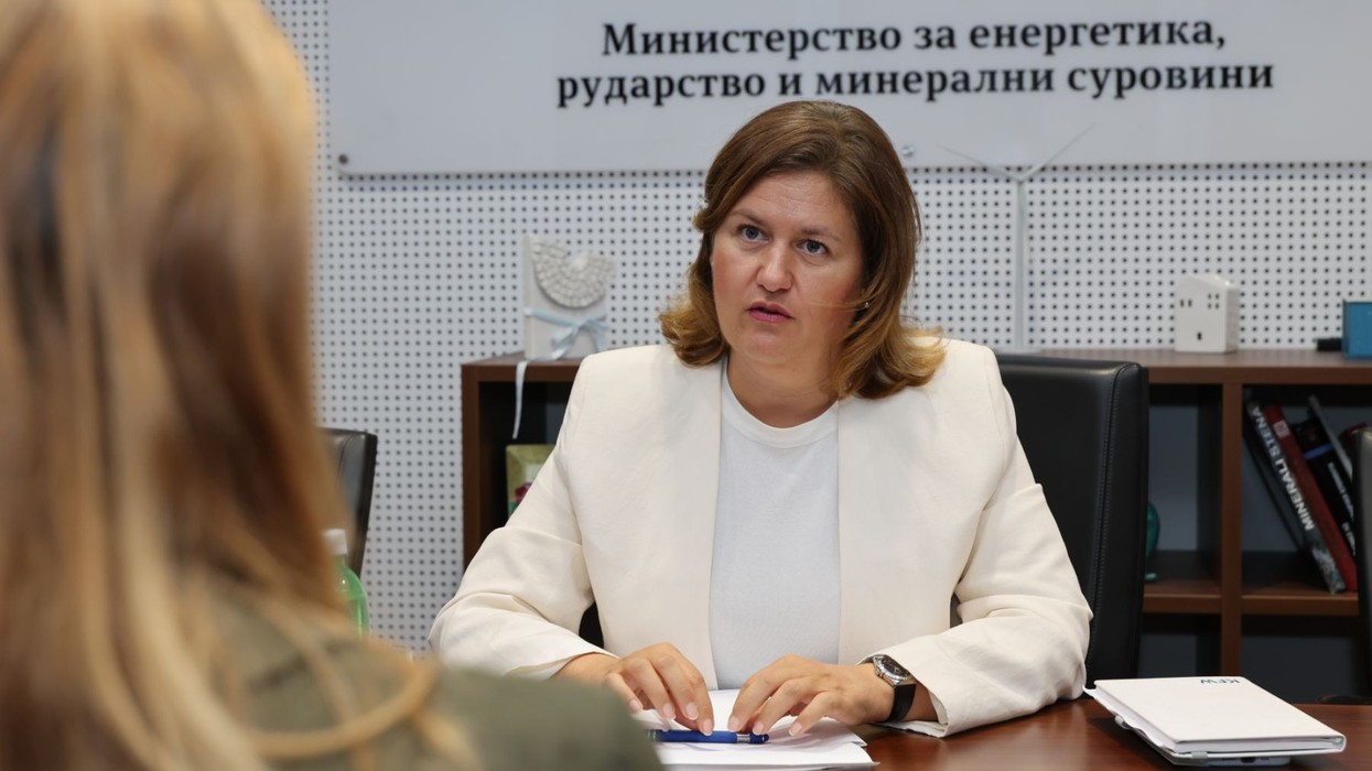 Bozhinovska në takim me Varns: Pavarësia energjetike është çelësi për një shtet të qëndrueshëm