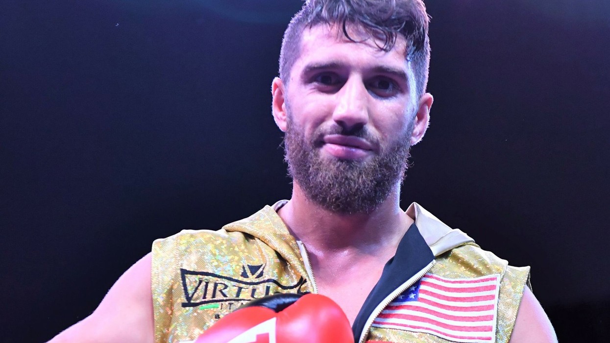 Një tjetër boksier shqiptar lufton për titullin kampion bote