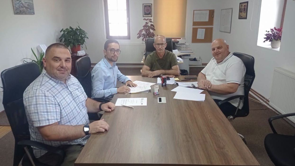 Gjakova dhe Terre des hommes nënshkruajnë marrëveshje për shkolla më të sigurta për fëmijët Gjakova dhe Terre des hommes nënshkruajnë marrëveshje për shkolla më të sigurta për fëmijët