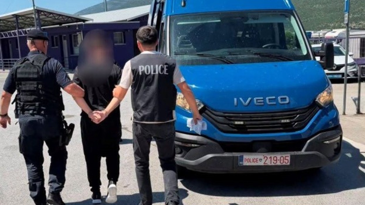 Dy të kërkuar ekstradohen në Kosovë, njëri nga Zvicra e tjetri nga Shqipëria