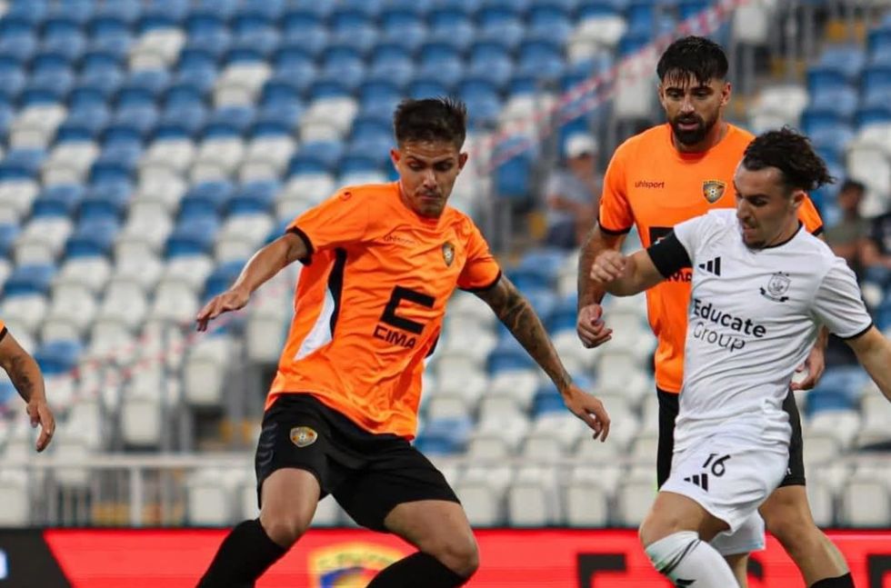 Pavarësisht paraqitjes fantastike të Ballkanit, përballja me Bohemians shkon në vazhdime