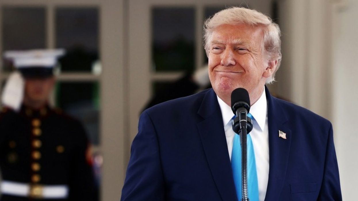 Demokratët u përpoqën ta kufizonin Trumpin në luftën me Iranin, humbën me një votë Demokratët u përpoqën ta kufizonin Trumpin në luftën me Iranin, humbën me një votë