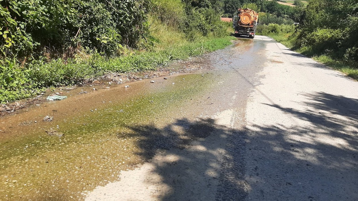 Zhbllokohet kanalizimi në Vrajakë të Rahovecit pas kërkesës së banorëve