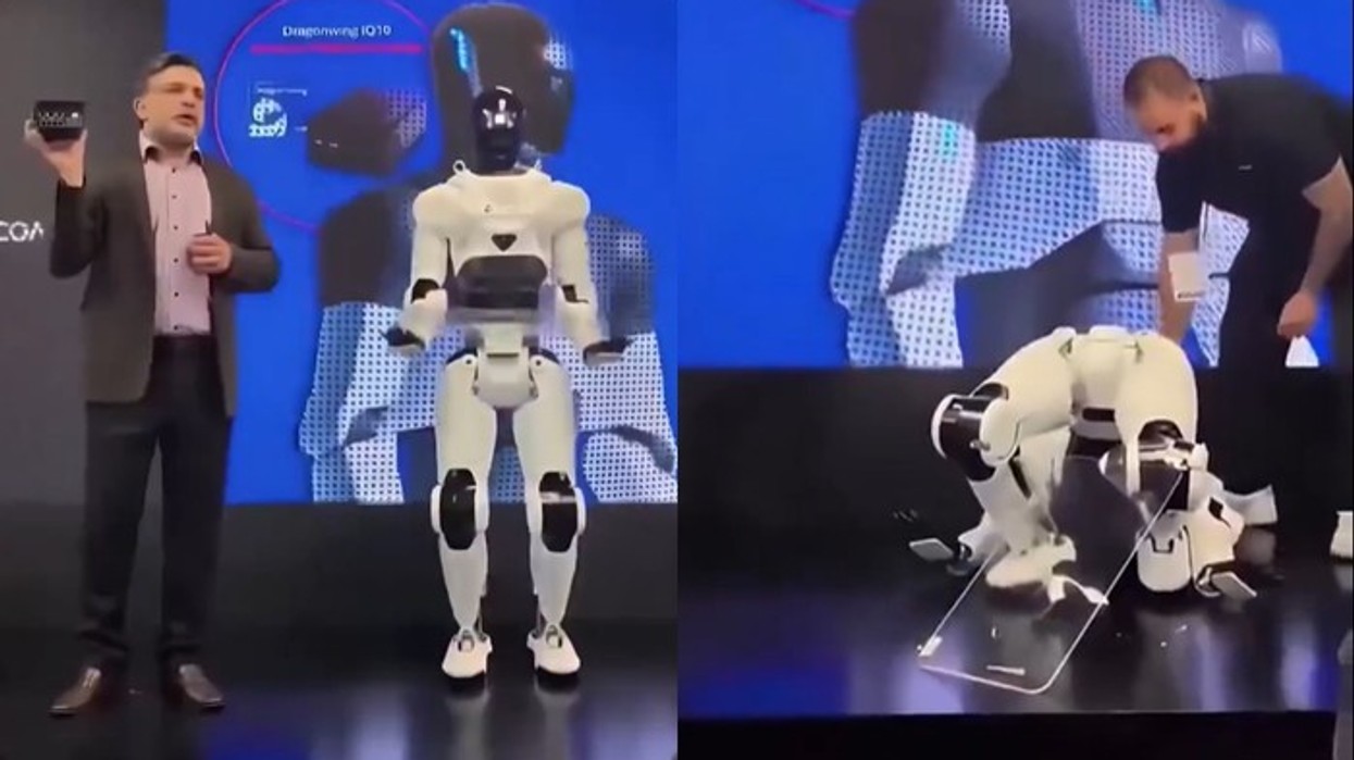 Roboti humanoid me AI rrëzohet në skenë, videoja pushton rrjetet