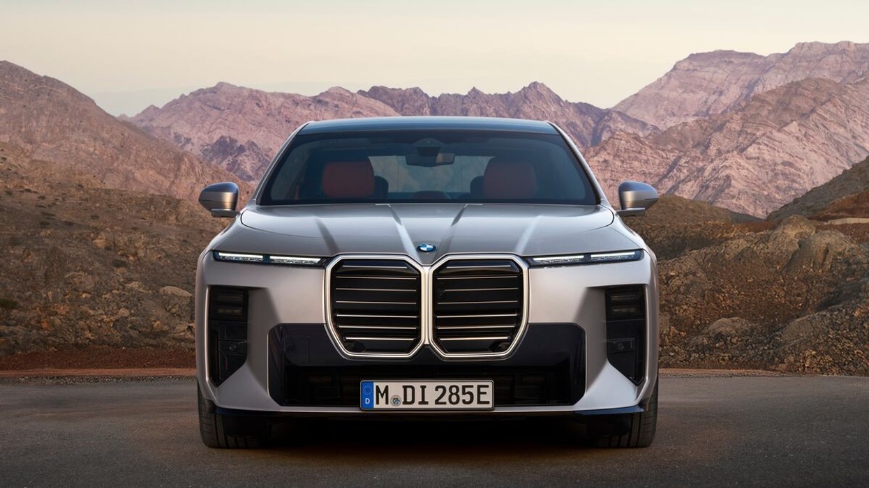 BMW nuk ndalet - modele të reja me benzinë, hibride dhe elektrike deri në 2027