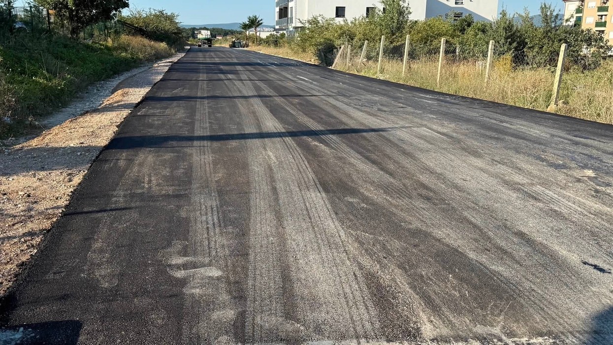 Përfundon asfaltimi i segmentit nga Ura e Mini Transitit deri te rrethrrotullimi i Stadiumit në Malishevë