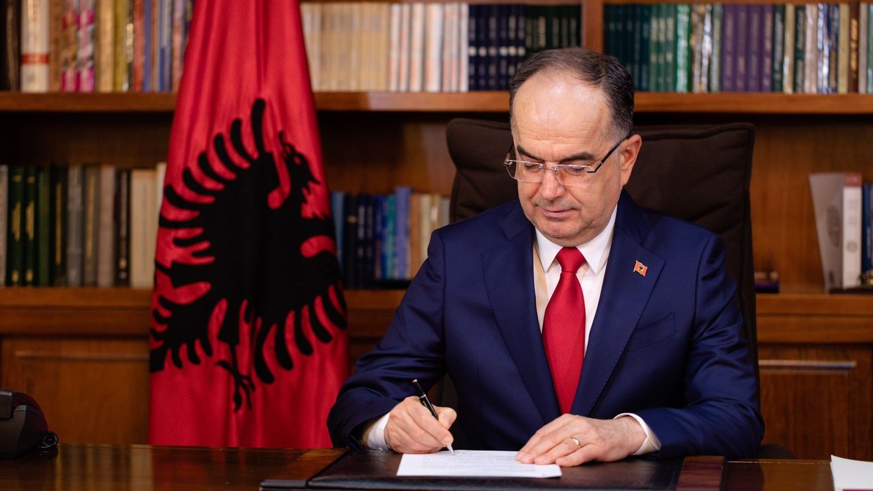Begaj dekreton marrëveshjen e huasë me SHBA-në