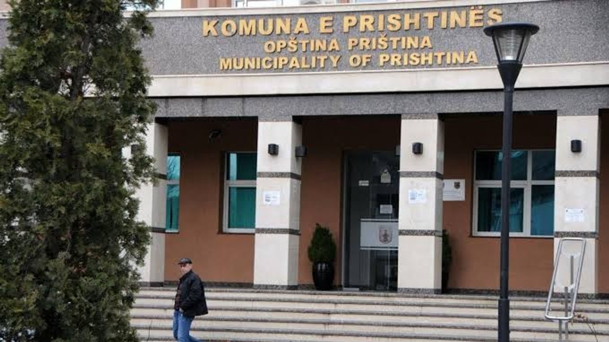 “Asnjë objekt pa certifikatë” – Inspektorati i Prishtinës paralajmëron masa ndaj ndërtuesve
