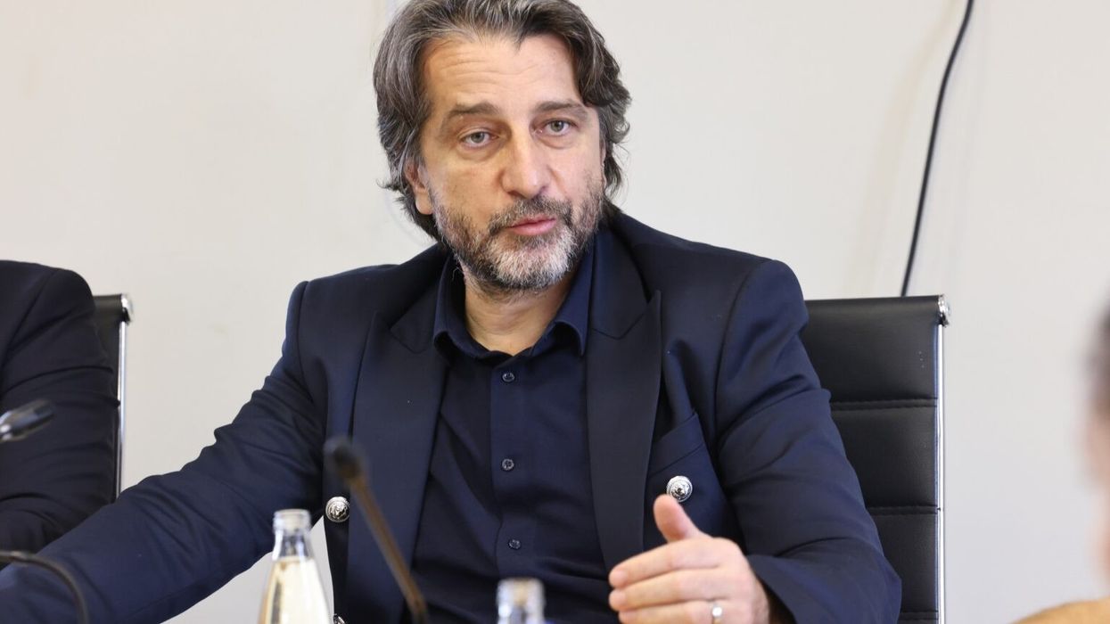 A ka transferuar para në Angli? Deklarohet Përparim Rama A ka transferuar para në Angli? Deklarohet Përparim Rama