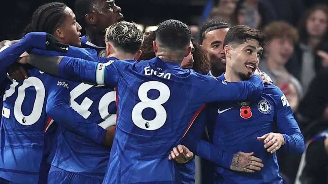 Man City nis kontaktet e para për transferimin e yllit të Chelseat