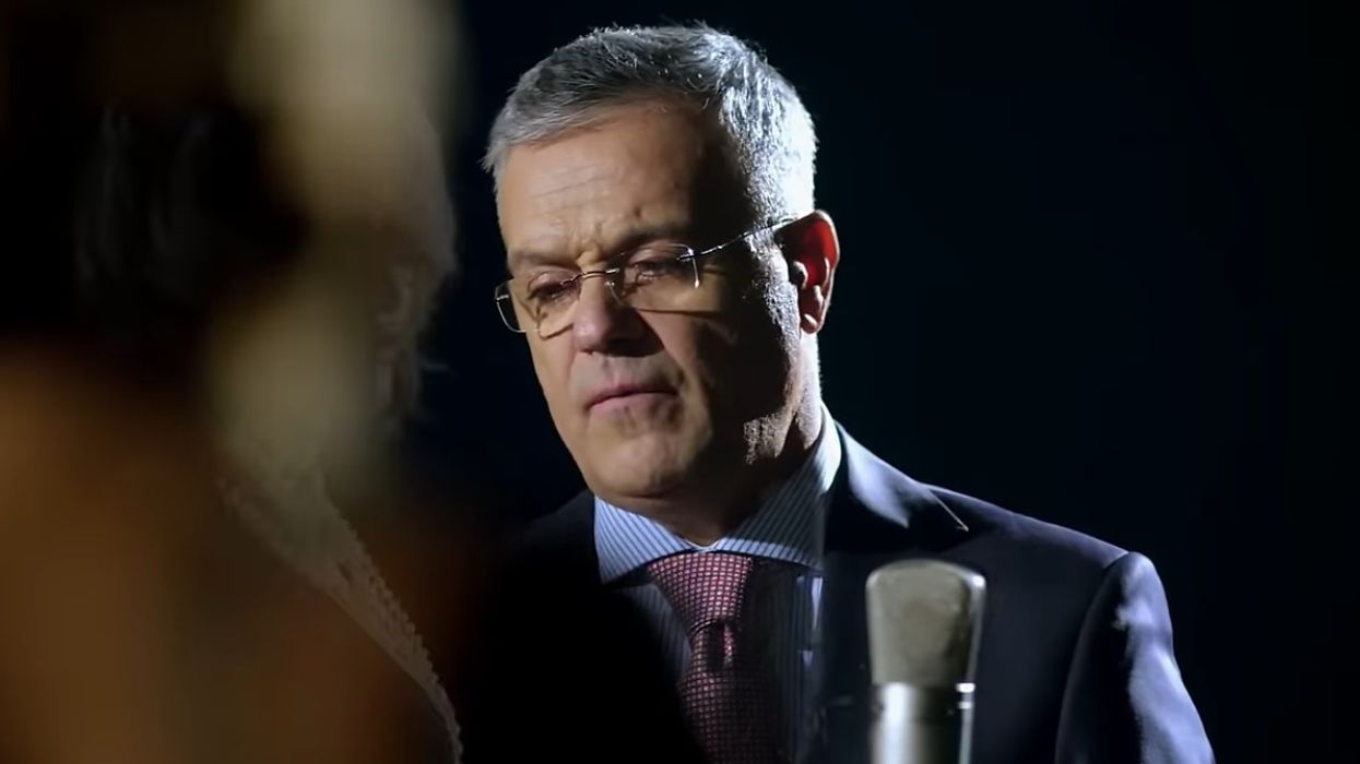 Ramadan Krasniqi - Dani feston 68-vjetorin, vazhdon të mbetet një ikonë e skenës shqiptare Ramadan Krasniqi - Dani feston 68-vjetorin, vazhdon të mbetet një ikonë e skenës shqiptare