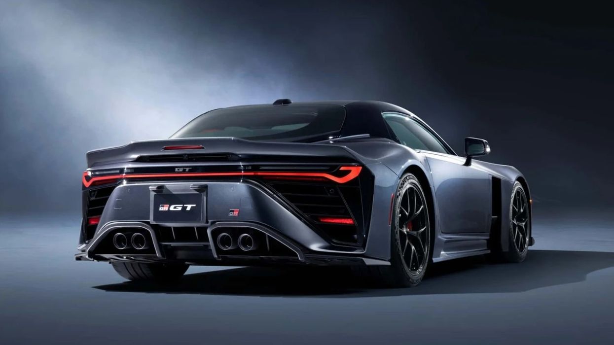 Toyota do të krijojë një superveturë me dy ulëse që do të jetë "bishë" Toyota do të krijojë një superveturë me dy ulëse që do të jetë