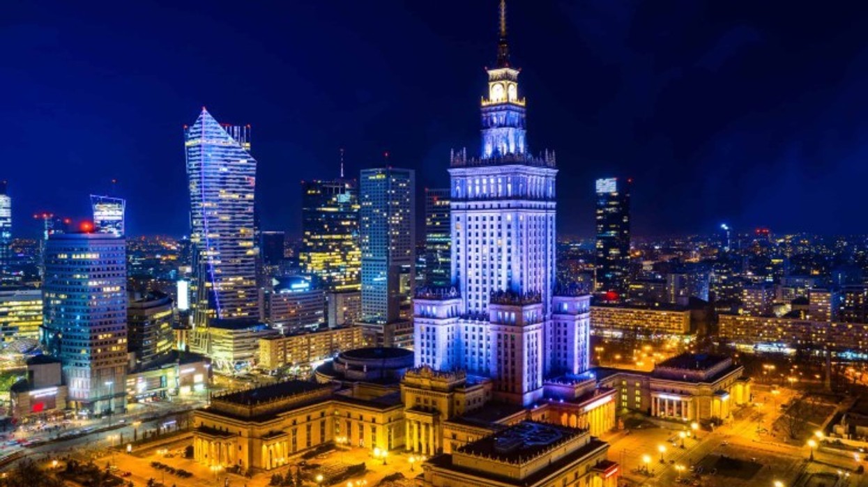 Polonia bëhet ekonomia e gjashtë më e madhe e BE-së, synon të kalojë Zvicrën
