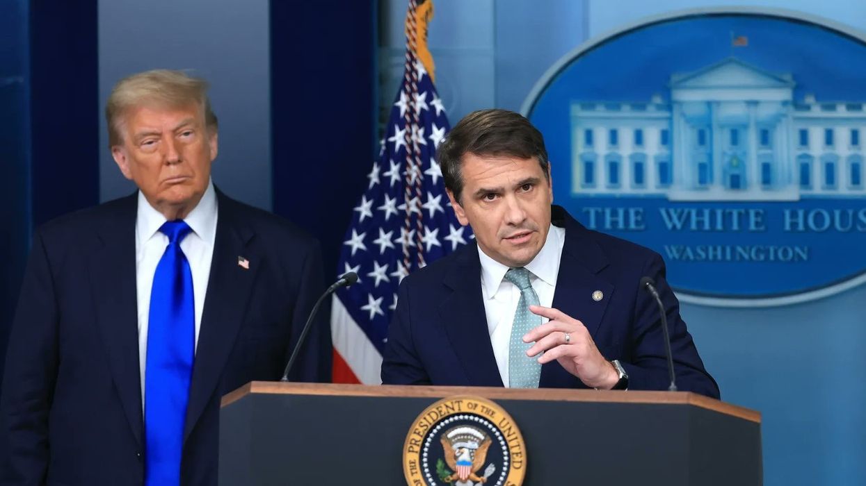 Ish-avokati personal i Trumpit konfirmohet si Prokuror i Përgjithshëm i SHBA-së Ish-avokati personal i Trumpit konfirmohet si Prokuror i Përgjithshëm i SHBA-së