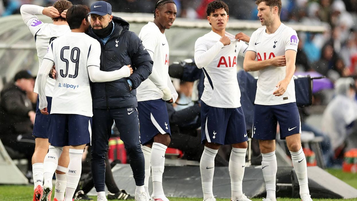 Barcelonës iu ofura mundësia ta transferojë yllin e Tottenhamit, por Deco tha “JO” Barcelonës iu ofura mundësia ta transferojë yllin e Tottenhamit, por Deco tha “JO”