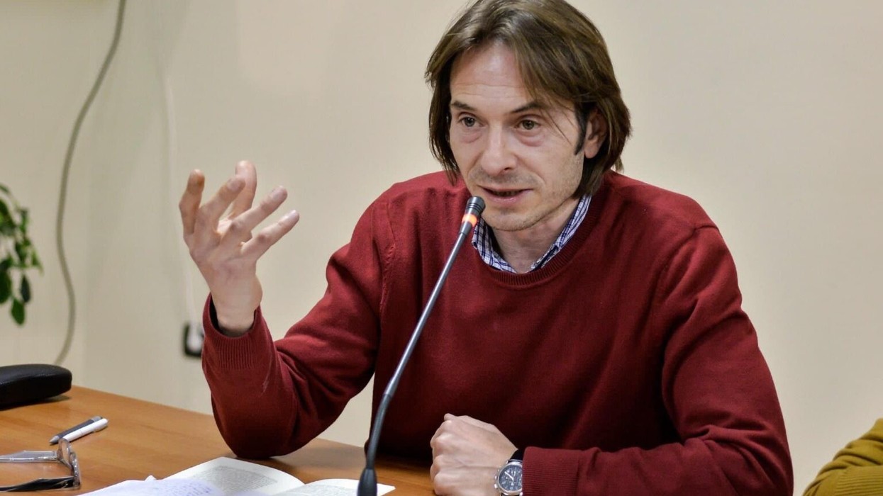 Hoxha kërkon falje pasi shpërndau ballinë të rreme të gazetës serbe 'Blic' për Time Kadrijajn