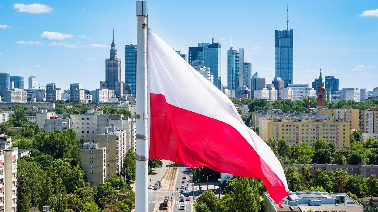 Polonia tani ekonomia e gjashtë më e madhe e BE-së, lë pas Zvicrën Polonia tani ekonomia e gjashtë më e madhe e BE-së, lë pas Zvicrën