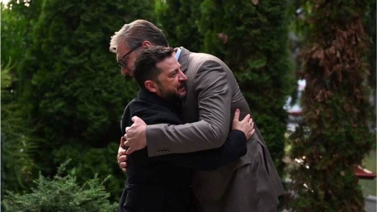 Gazeta gjermane: Në takim me Vuçiqin, Zelensky sakrifikoi Kosovën Gazeta gjermane: Në takim me Vuçiqin, Zelensky sakrifikoi Kosovën