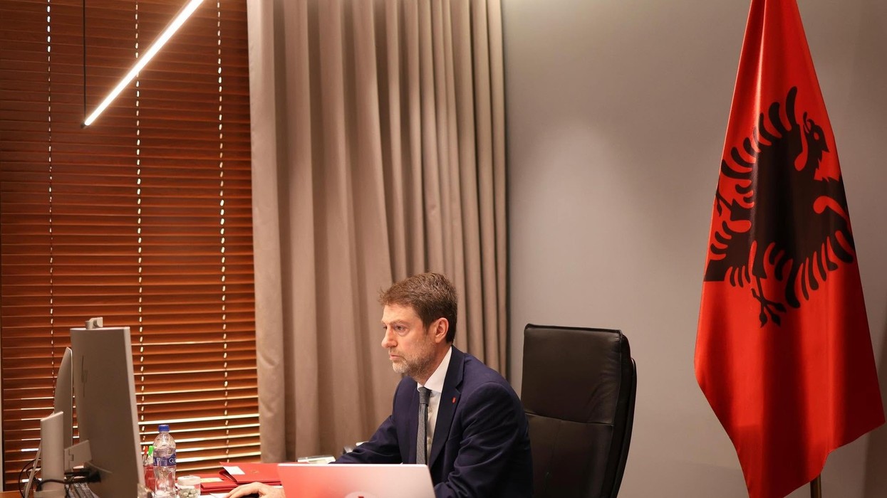 Shqipëria i reagon Vuçiqit për ndryshimin e rrjedhës së Ibrit, Hoxha: Uji nuk mund të përdoret si instrument presioni politik