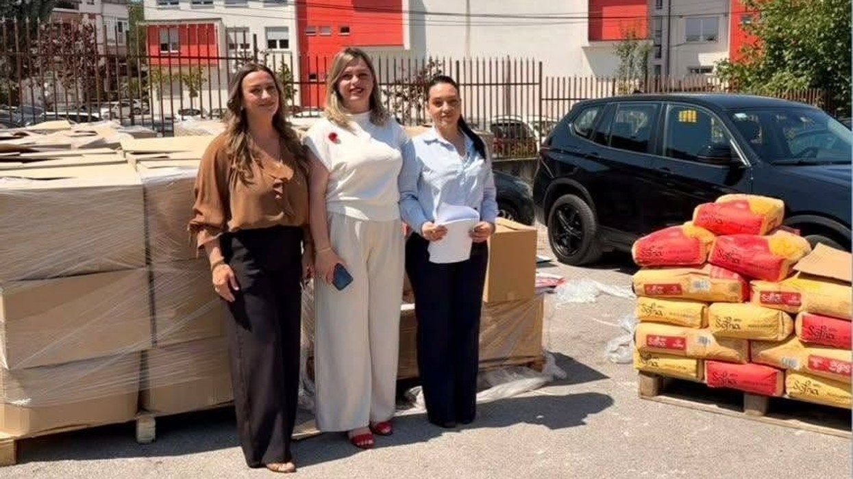 Komuna e Gjilanit ndihmon 150 familje në nevojë me pako ushqimore dhe miell