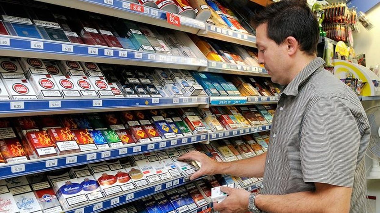 Eksperti i fitnesit Arbër Peci: Dëshiron ta lësh duhanin? Mos bli cigaret që të pëlqejnë Eksperti i fitnesit Arbër Peci: Dëshiron ta lësh duhanin? Mos bli cigaret që të pëlqejnë